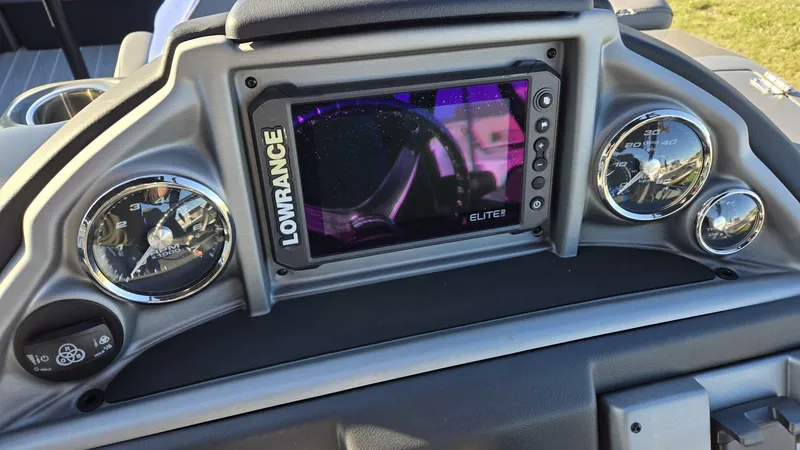 Slide: The Image of 2023 Berkshire 25UL STS 3.0+ helm - 5144874