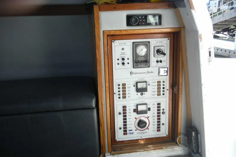 Slide: The Image of Mediterranean 38 Sport Fish 1990 - 4872341