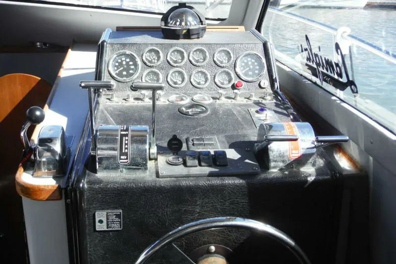 Slide: The Image of Mediterranean 38 Sport Fish 1990 - 4872334