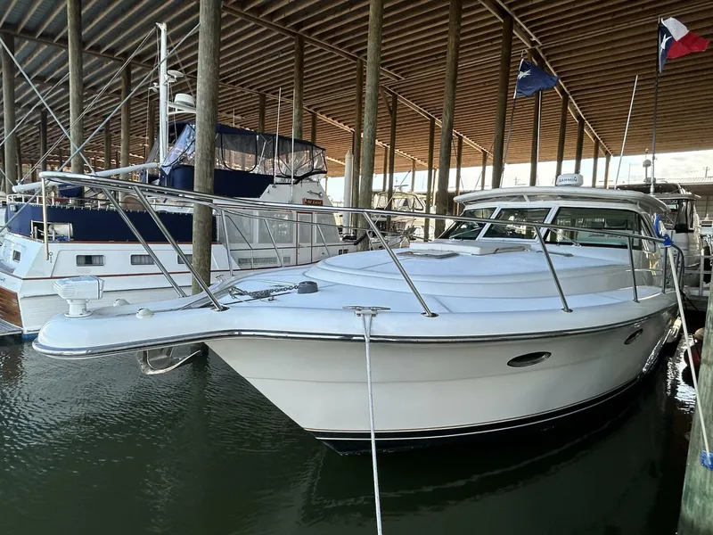 Slide: The Image of 2002 Tiara 3800 Open Native Dancer - 4872550