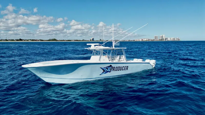 Slide: The Image of Sea Hunter 46 2020 - 4872957