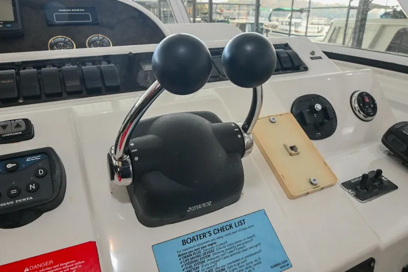 Slide: The Image of Cruisers 5000 Sedan Sport 2002 - 4874469