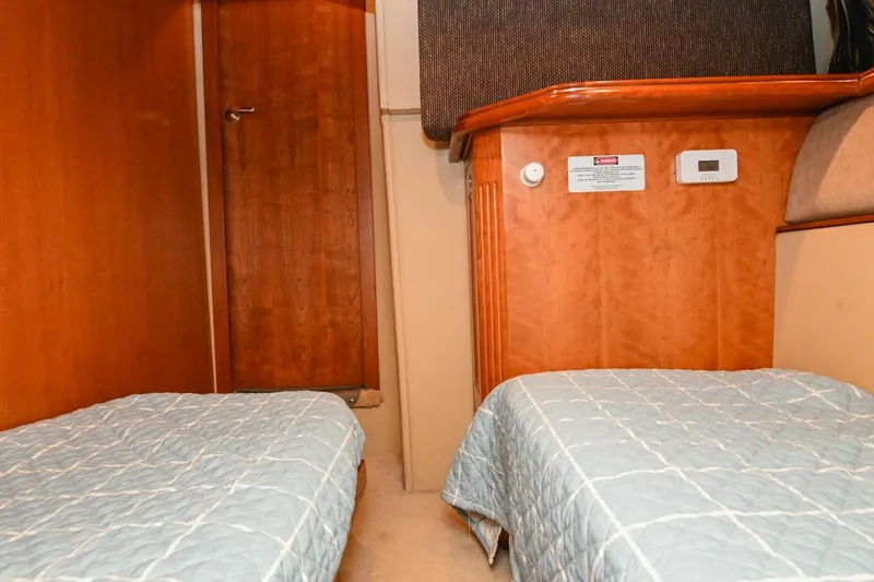 Slide: The Image of Cruisers 5000 Sedan Sport 2002 - 4874418