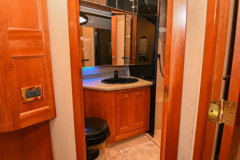 Slide: The Image of Cruisers 5000 Sedan Sport 2002 - 4874427