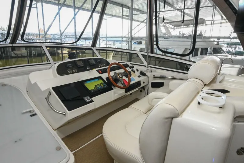 Slide: The Image of Cruisers Yachts 5000 Sedan Sport 2002 - 4874462