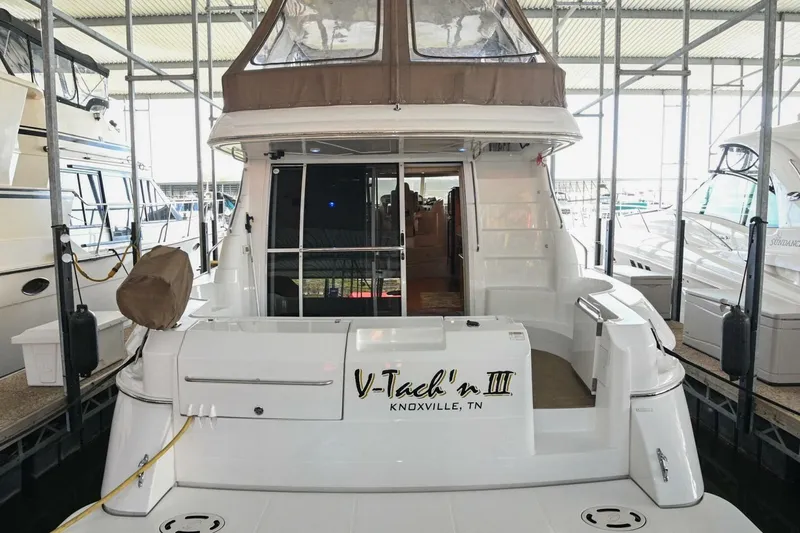 Slide: The Image of Cruisers Yachts 5000 Sedan Sport 2002 - 4874373