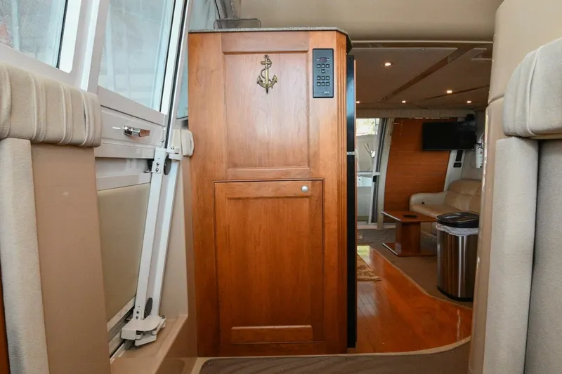 Slide: The Image of Cruisers Yachts 5000 Sedan Sport 2002 - 4874446