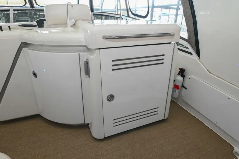 Slide: The Image of Cruisers Yachts 5000 Sedan Sport 2002 - 4874458