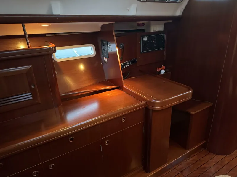 Slide: The Image of Beneteau Oceanis 393 2003 - 4874347