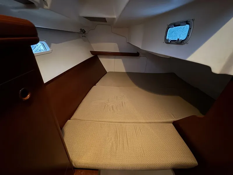 Slide: The Image of Beneteau Oceanis 393 2003 - 4874341