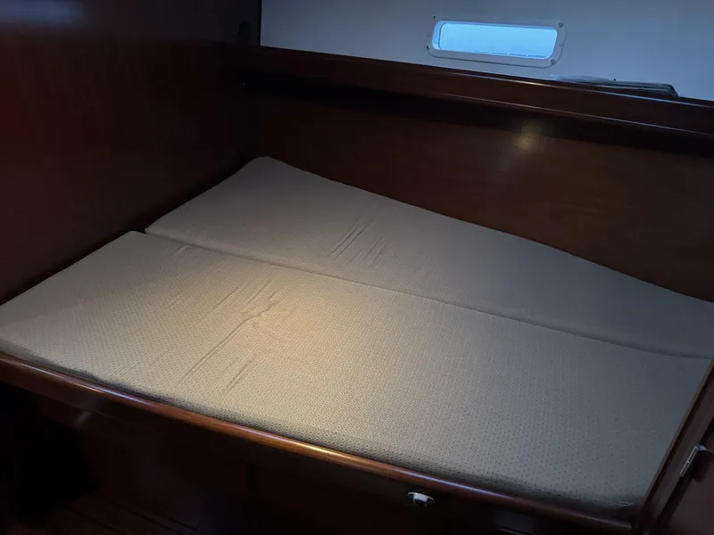 Slide: The Image of Beneteau Oceanis 393 2003 - 4874331