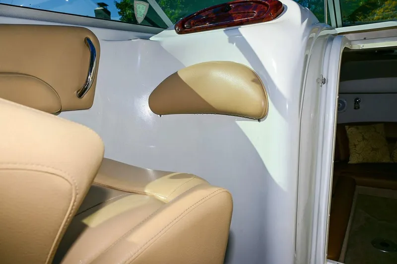 Slide: The Image of Crownline Boats 236 SC 2015 - 4876228