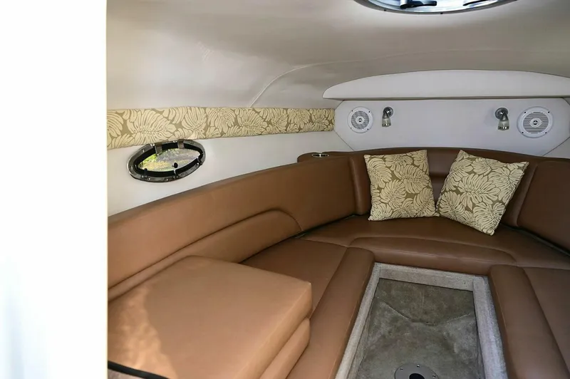 Slide: The Image of Crownline Boats 236 SC 2015 - 4876319