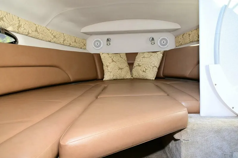 Slide: The Image of Crownline Boats 236 SC 2015 - 4876320