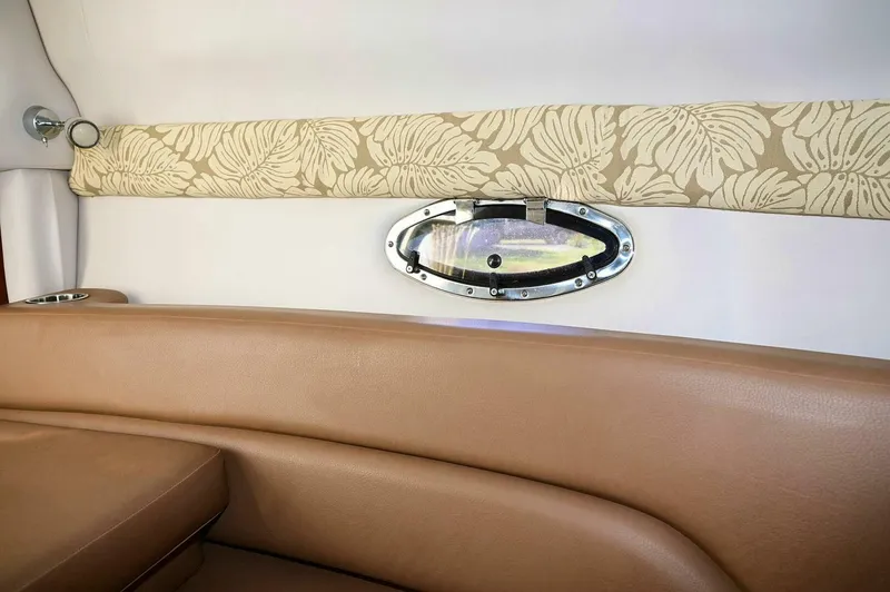 Slide: The Image of Crownline Boats 236 SC 2015 - 4876323