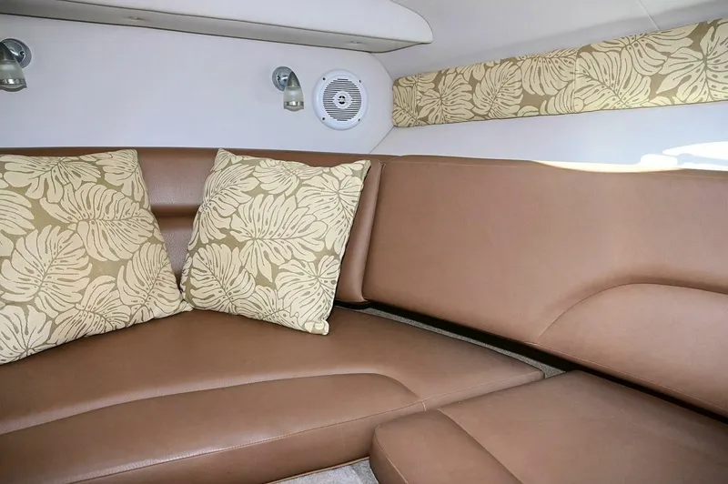 Slide: The Image of Crownline Boats 236 SC 2015 - 4876324