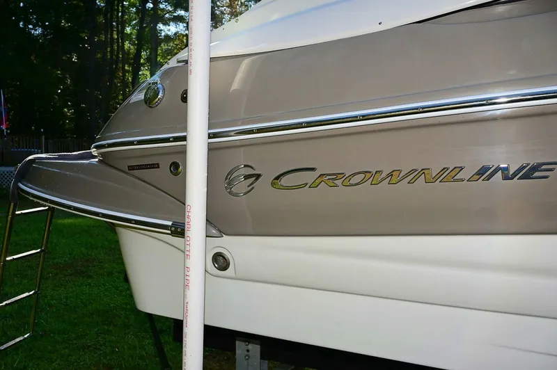 Slide: The Image of Crownline Boats 236 SC 2015 - 4874534