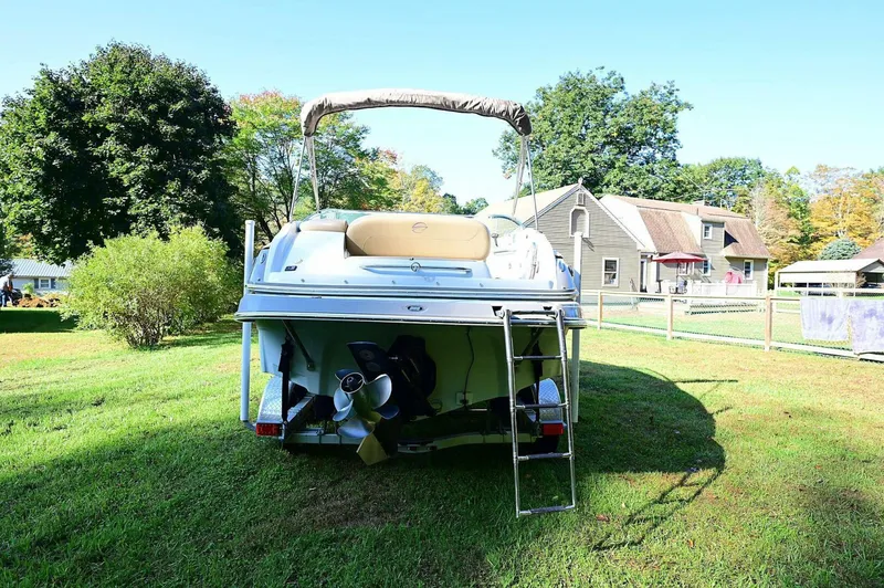 Slide: The Image of Crownline Boats 236 SC 2015 - 4874577