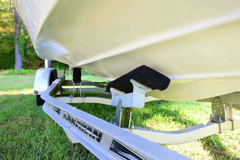 Slide: The Image of Crownline Boats 236 SC 2015 - 4874580