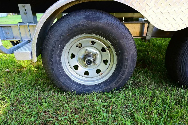 Slide: The Image of Crownline Boats 236 SC 2015 - 4874588