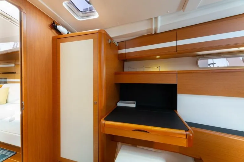 Slide: The Image of Jeanneau 53DS 2015 - 4876349