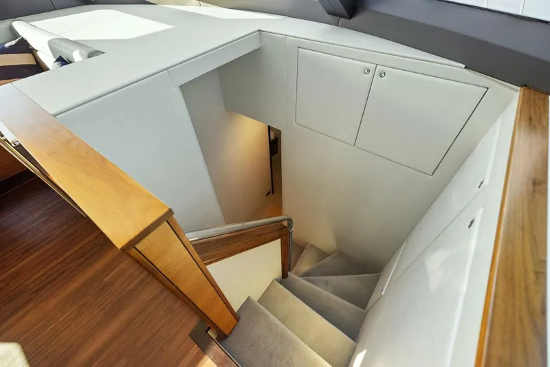 Slide: The Image of Hatteras M60 2016 - 4875290