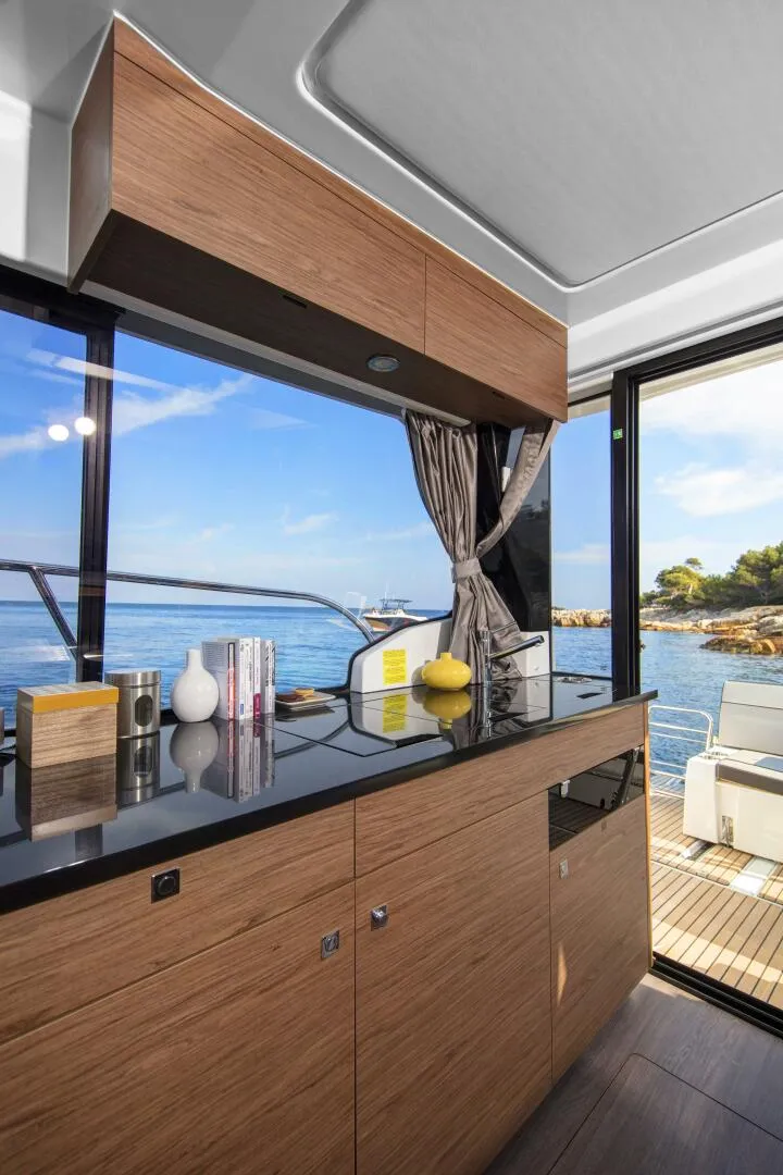 Slide: The Image of Jeanneau NC 1095 Weekender 2026 - 4875333