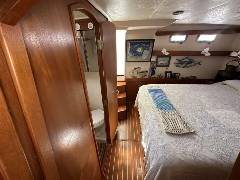 Slide: The Image of Mainship 43 2002 - 4875386