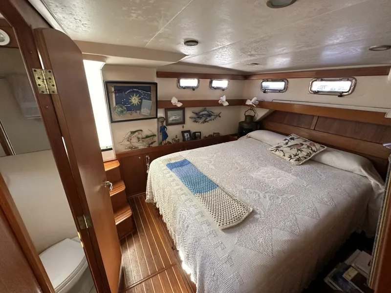 Slide: The Image of Mainship 43 2002 - 4875387