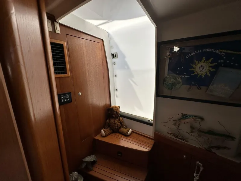 Slide: The Image of Mainship 43 2002 - 4875389