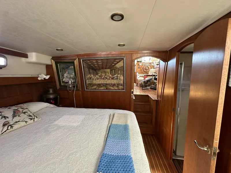 Slide: The Image of Mainship 43 2002 - 4875390
