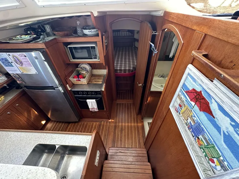 Slide: The Image of Mainship 43 2002 - 4875406