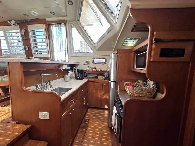 Slide: The Image of Mainship 43 2002 - 4875407