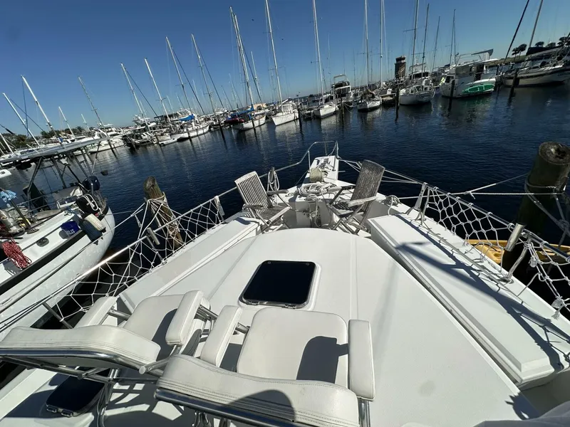 Slide: The Image of Mainship 43 2002 - 4875374