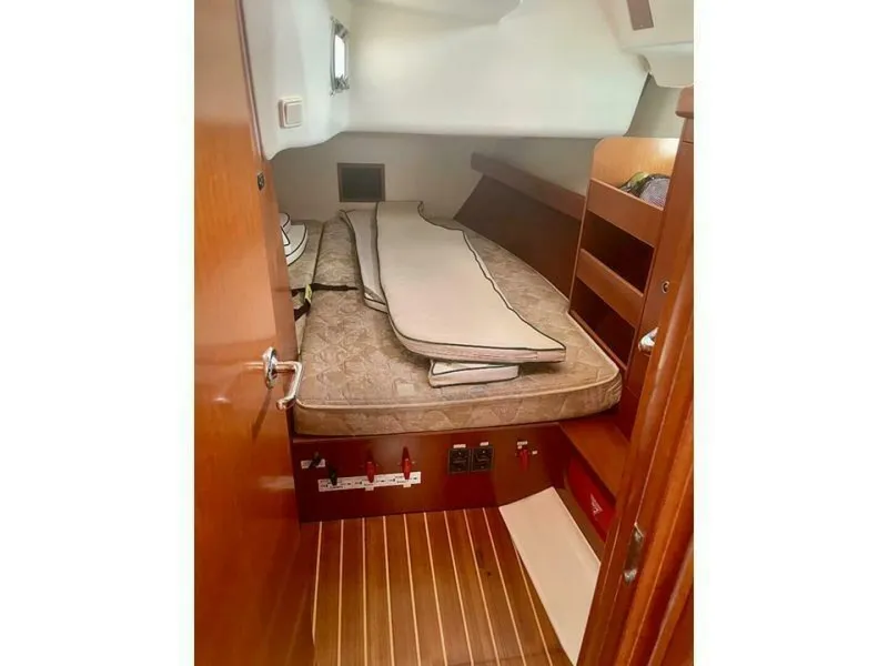 Slide: The Image of Beneteau 423 2007 - 4889818