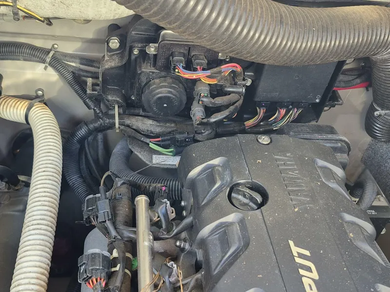 Slide: The Image of Yamaha 242 Limited S 2011 - 4954840