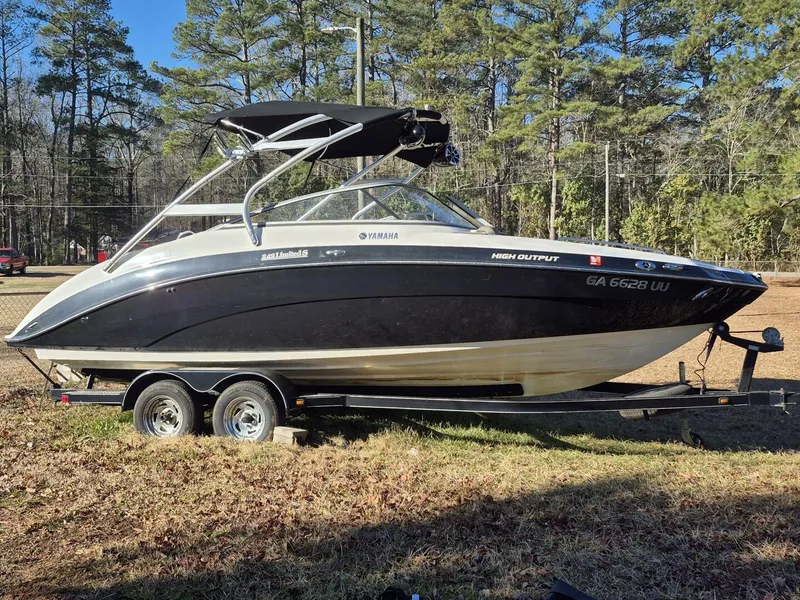 Slide: The Image of Yamaha 242 Limited S 2011 - 4954906