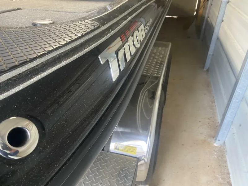 Slide: The Image of Triton 20 TRX Elite 2016 - 4877391