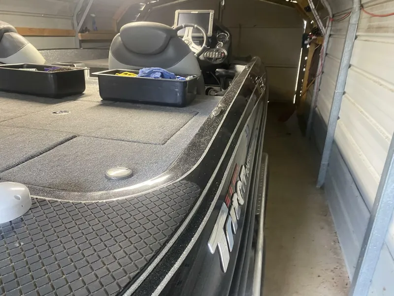 Slide: The Image of Triton 20 TRX Elite 2016 - 4877392