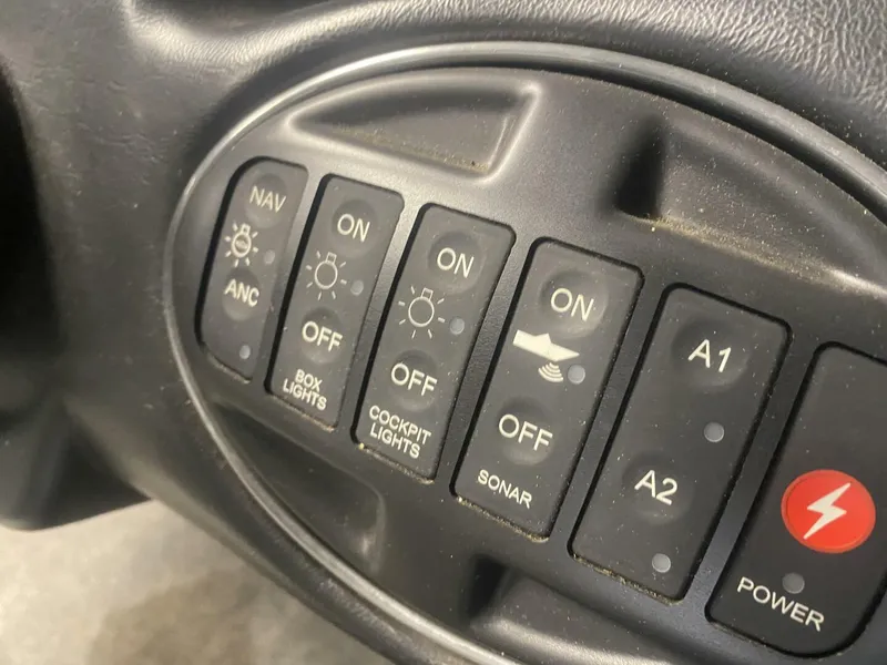 Slide: The Image of Triton 20 TRX Elite 2016 - 4877399