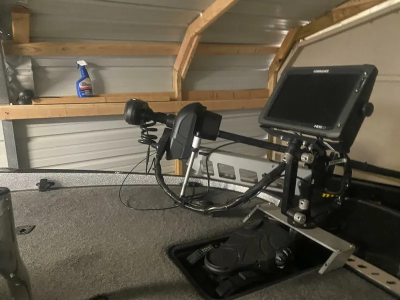 Slide: The Image of Triton 20 TRX Elite 2016 - 4877411