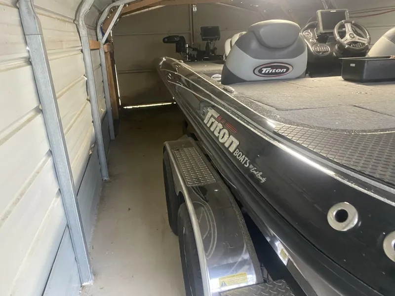 Slide: The Image of Triton 20 TRX Elite 2016 - 4877426