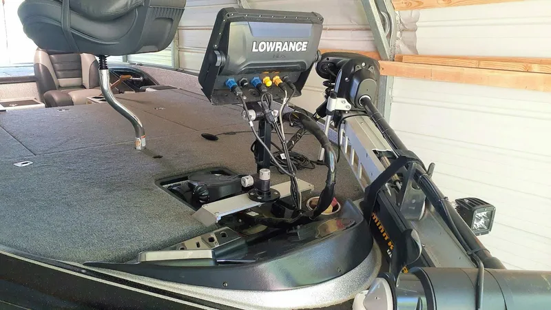 Slide: The Image of Triton 20 TRX Elite 2016 - 4877090