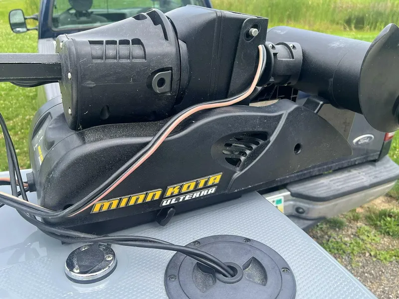 Slide: The Image of Larson FX 1850 DC 2018 - 4877100