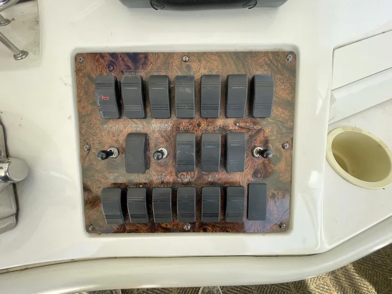 Slide: The Image of Sea Ray 480 Sedan Bridge 1998 - 4878126