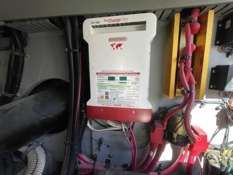 Slide: The Image of Sea Ray 480 Sedan Bridge 1998 - 4878135