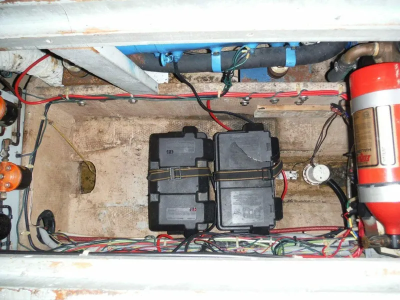 Slide: The Image of Mainship Sundeck 36 1987 - 4878566