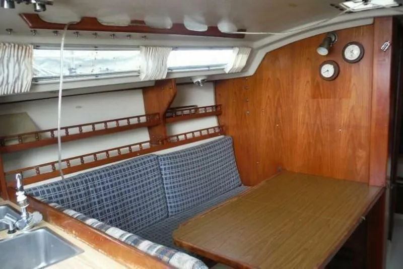 Slide: The Image of Catalina 30 1982 - 4878575