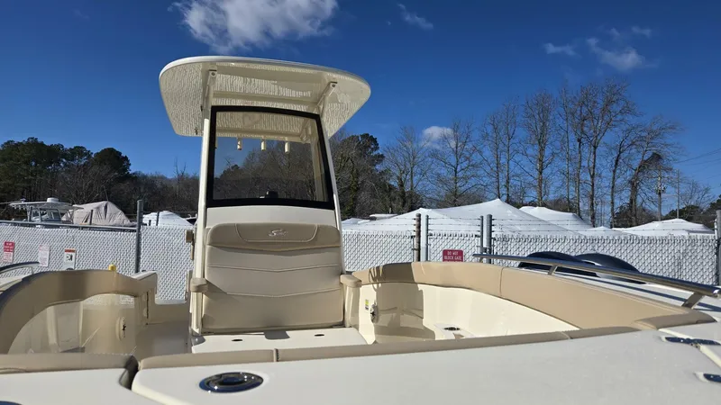 Slide: The Image of Scout 240 XSF 2026 - 5045333