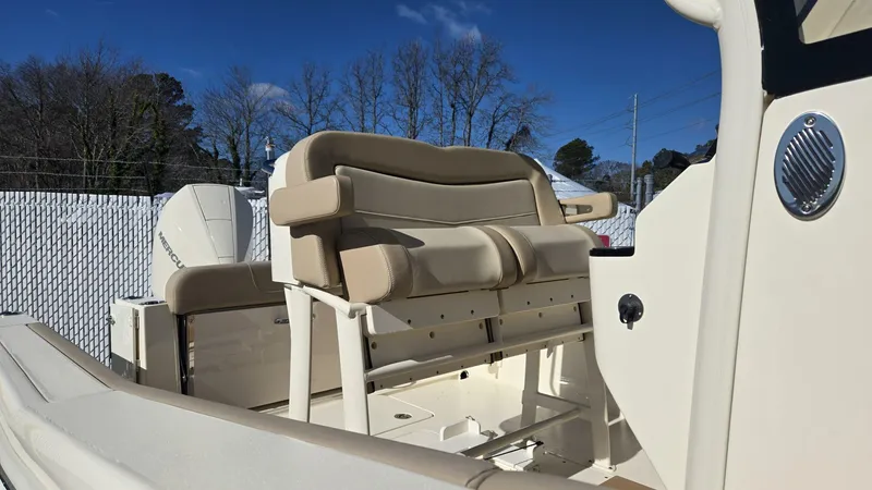 Slide: The Image of Scout 240 XSF 2026 - 5045331